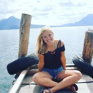 Meet your Posher, Roxy